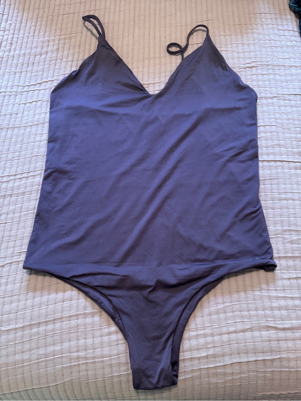 Classic V-Neck One-Piece Swimsuit - Deep Blue